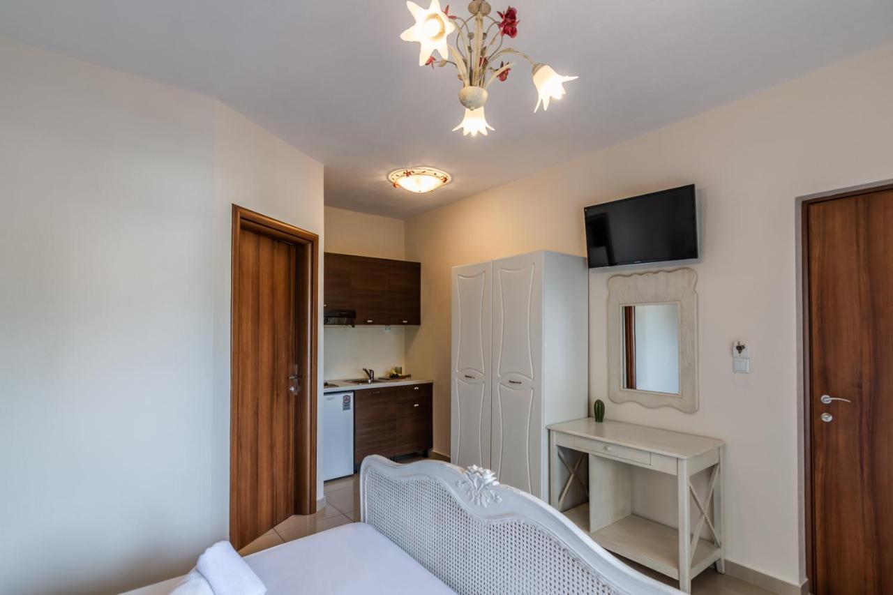 Aparthotel Alexa'S Sunny Days Limenaria  Exterior foto
